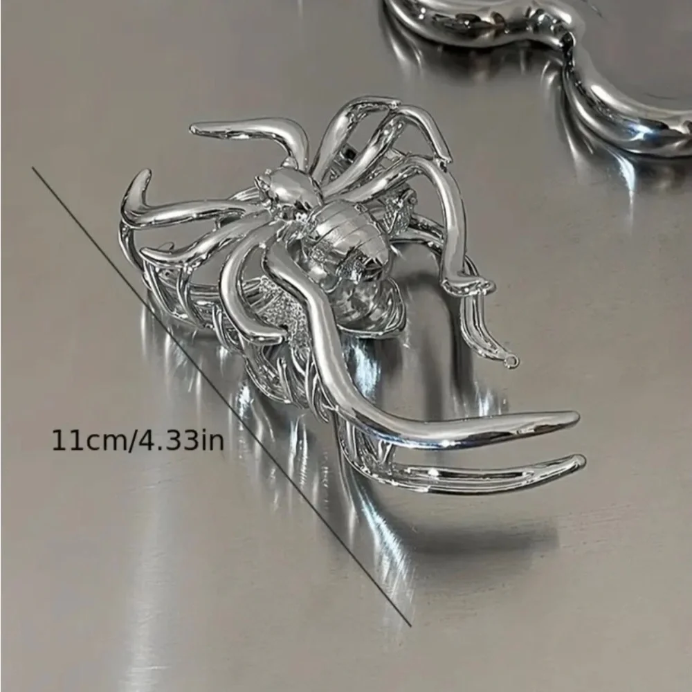 Womens Silver Tone Scary Halloween Spider Hair Claw Clip
